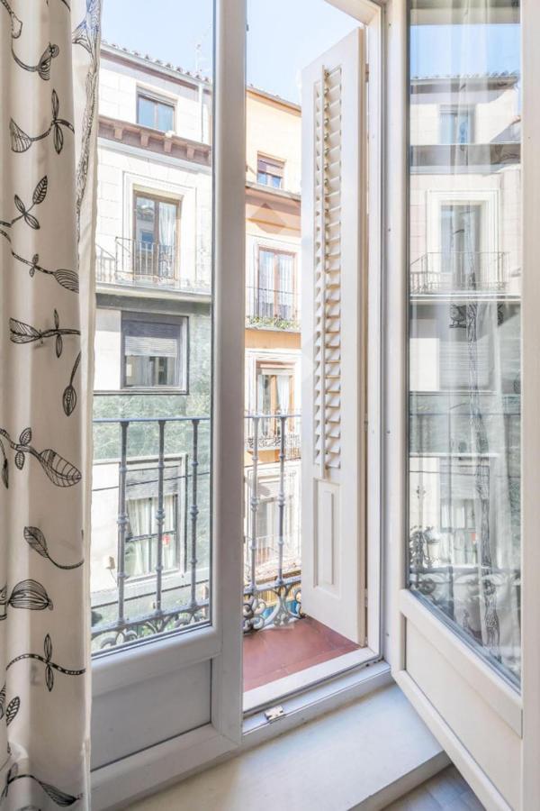 Spacious Flat Puerta Del Sol Madri Exterior foto